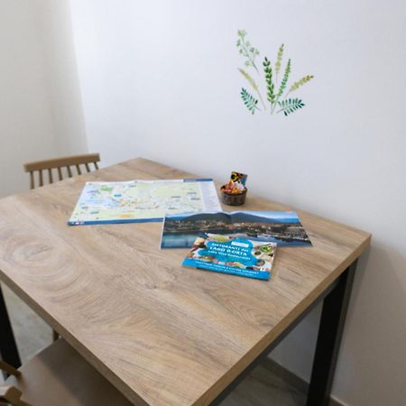 Elegante Appartamento Nel Cuore Di Omegna Ngoại thất bức ảnh